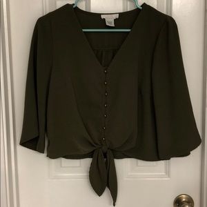 Urban Romantics Cropped Tie-Front Button-Up Blouse